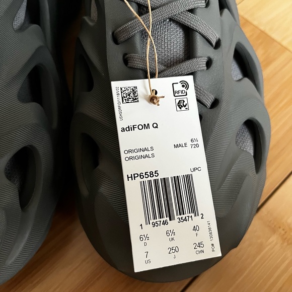 Adidas Adifom Q - Picture 2 of 6